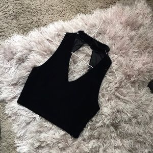 V neck crop top (velvet) with choker